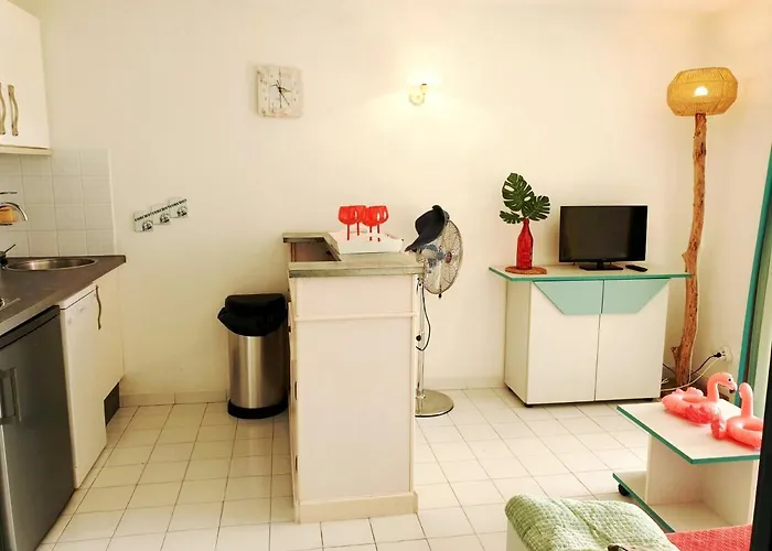 Savanna I Joli T2 Piscine Vue Cap D'agde Appartamento *